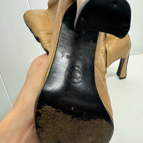 Chanel boots size 38 1/2 - Picture 5 of 5
